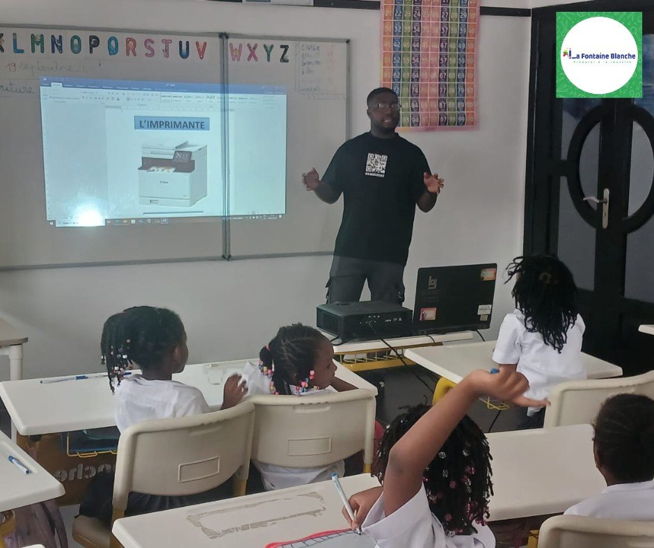  𝐋𝐚 𝐅𝐨𝐧𝐭𝐚𝐢𝐧𝐞 𝐁𝐥𝐚𝐧𝐜𝐡𝐞  prépare déjà les petits aux technologies de demain !