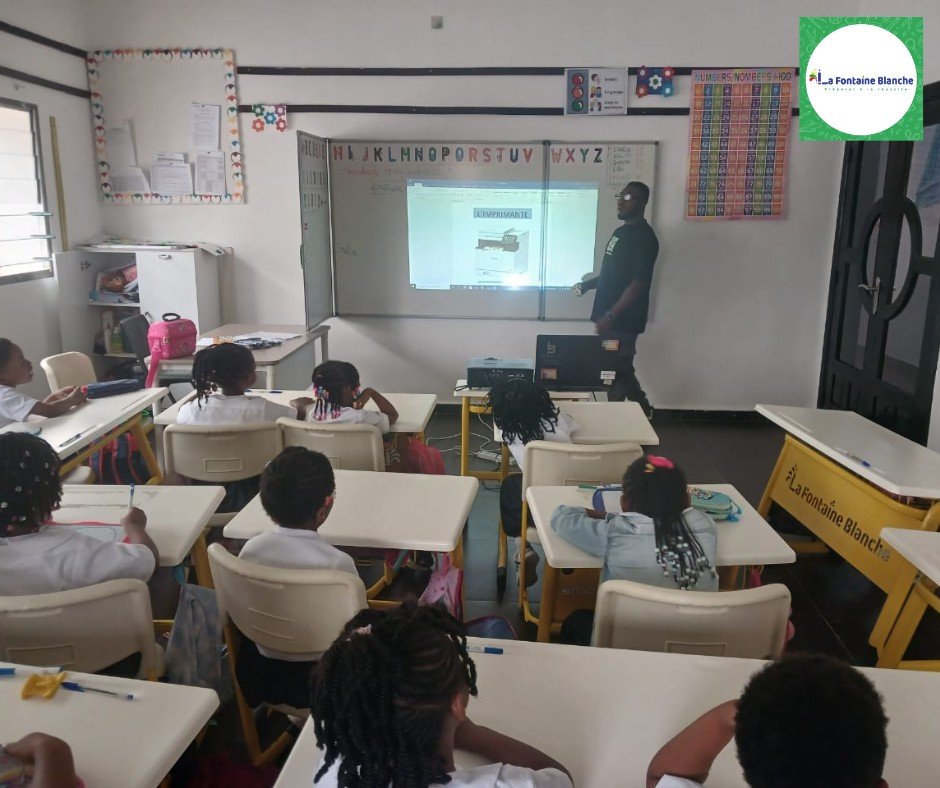  𝐋𝐚 𝐅𝐨𝐧𝐭𝐚𝐢𝐧𝐞 𝐁𝐥𝐚𝐧𝐜𝐡𝐞  prépare déjà les petits aux technologies de demain !